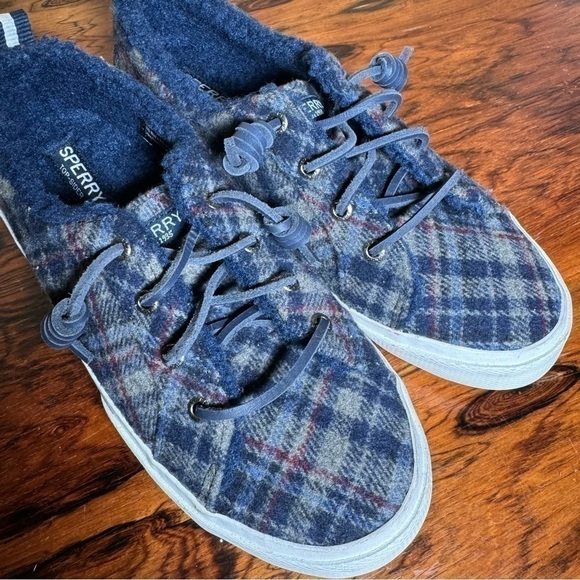 Sperry Pier Wave LTT Teddy Wool Boat Shoes in navy multi size 7 - Picture 1 of 15